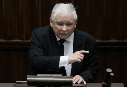 El vice primer ministro de Polonia, Jaroslaw Kaczynski, en el Parlamento polaco en abril de 2020.