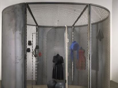 Cell (Black Days) (2006). de Louise Bourgeois.