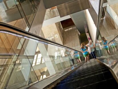 Escaleras mec&aacute;nicas del CCCB, una de las caracter&iacute;sticas del edificio.