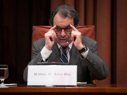 Artur Mas, ante la comisión de Asuntos Institucionales del Parlament.