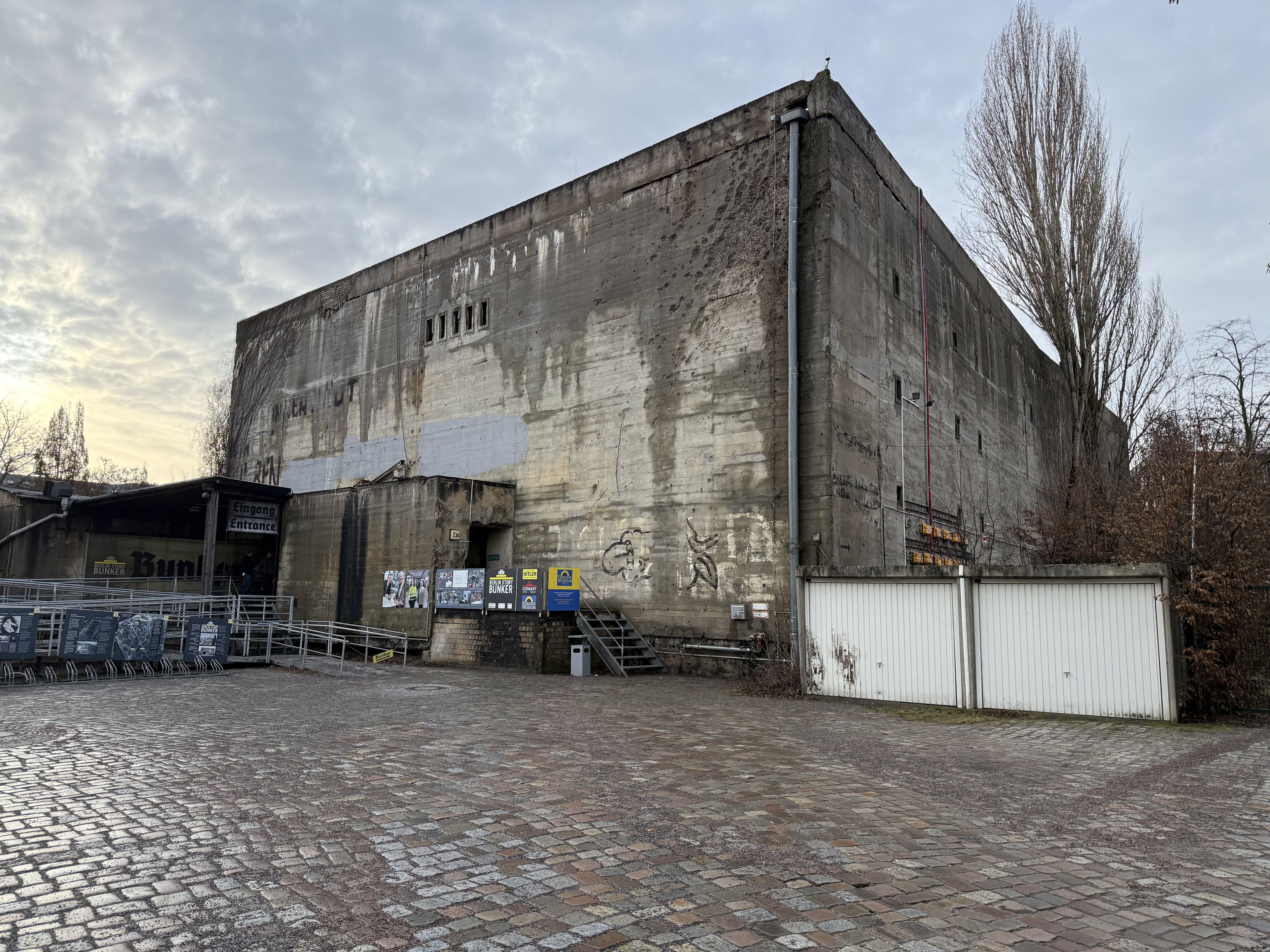 El Museo de Ucrania abre sus puertas en un búnker de Berlín para mostrar “la dureza de la guerra”