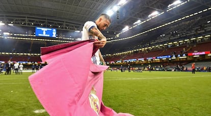 Sergio Ramos celebra la Copa de Europa en Cardiff.