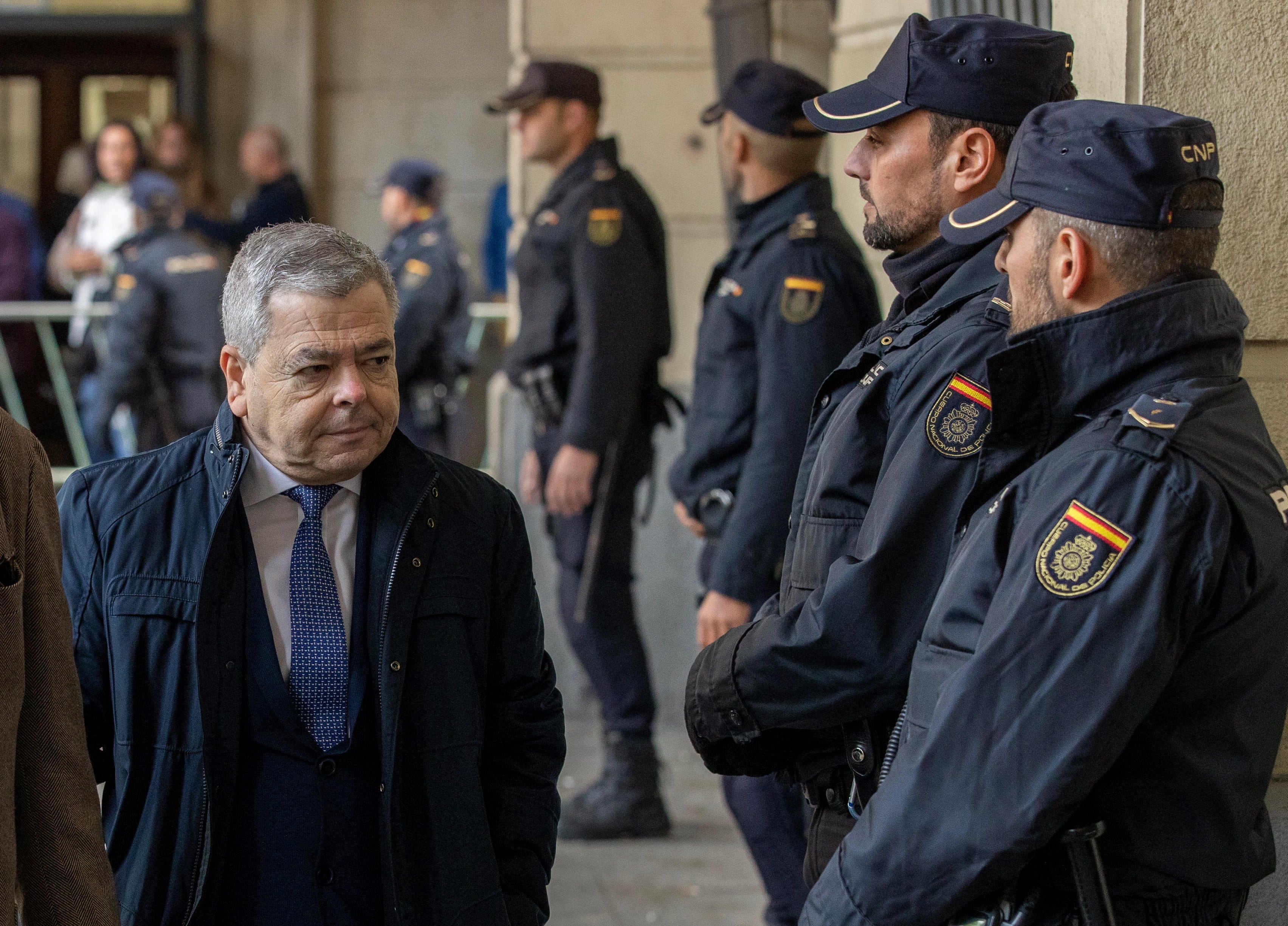 La Audiencia de Sevilla niega la libertad al exviceconsejero Agustín Barberá condenado por los ERE porque no solicitó amparo al Constitucional