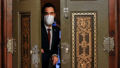 Catalan parliament speaker Roger Torrent moments before making a statement about the cellphone spying allegations.