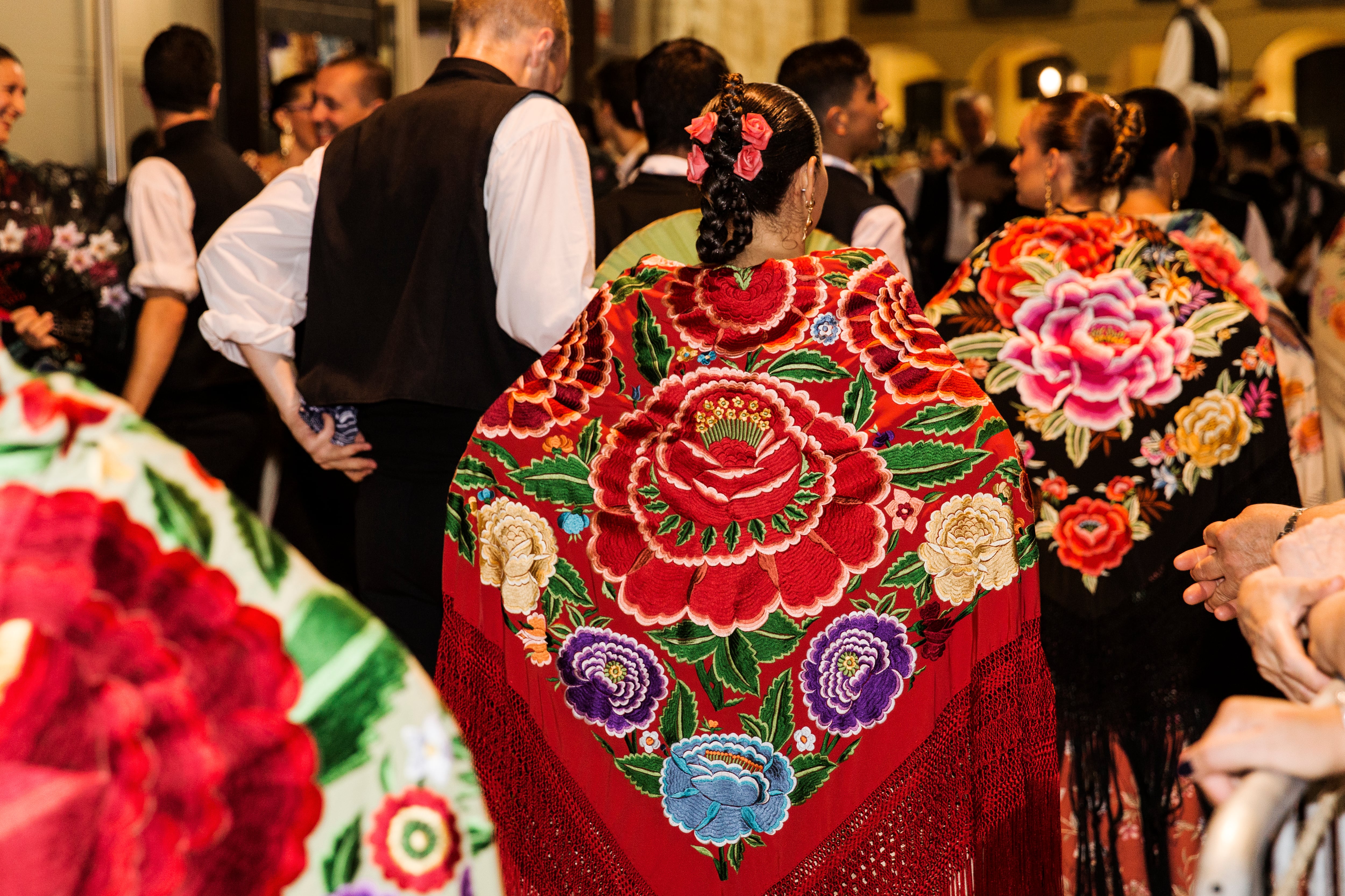 Cuando el mejor desfile de mantones de Manila del mundo sucede en un pueblo catalán 