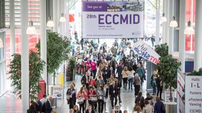 Visitantes en la pasada edición del congreso Europeo de Microbiología Clínica y Enfermedades Infecciosas en Austria.