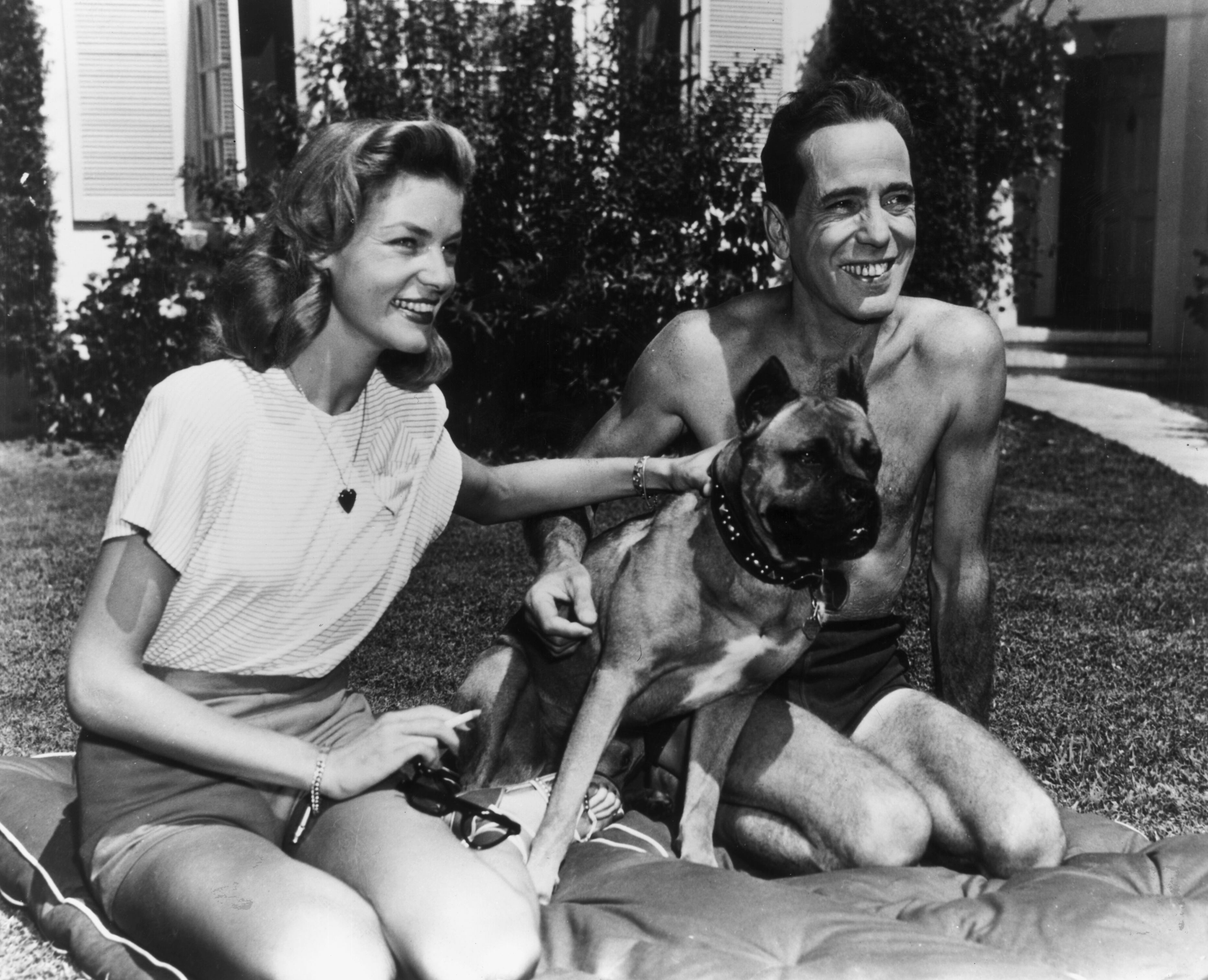 Mi perro y yo: 22 imágenes de estrellas de cine, políticos y artistas con su mejor amigo