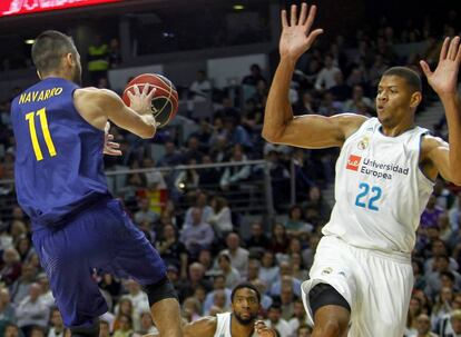 Navarro y Tavares, en el clásico de Liga