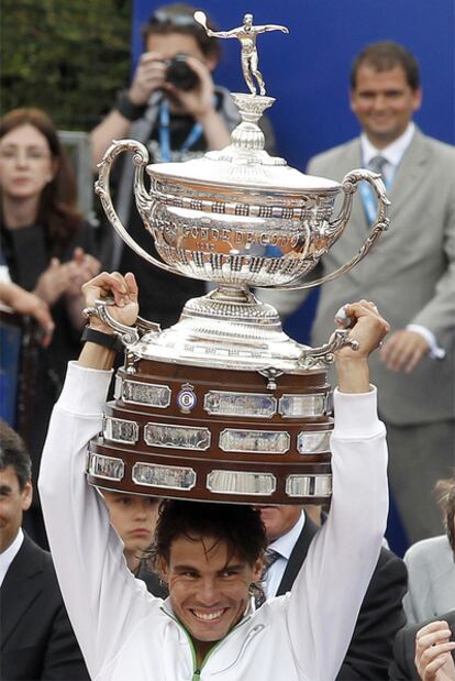 Nadal hoists aloft the Godó trophy for the sixth time.