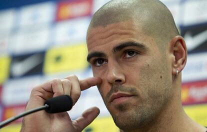 Víctor Valdés, durante la rueda de prensa.durante