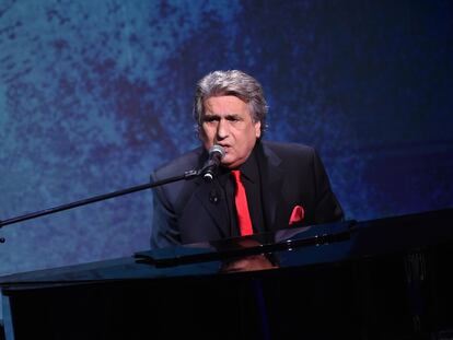 Toto Cutugno, actuando en la RAI, en una imagen de 2018.