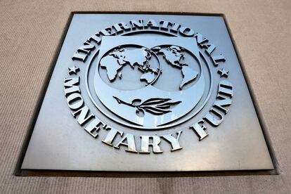 FILE PHOTO: International Monetary Fund logo is seen outside the headquarters building during the IMF/World Bank spring meeting in Washington, U.S., April 20, 2018. REUTERS/Yuri Gripas/File Photo