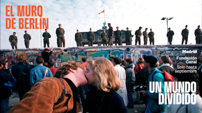 Cartel promocional de la exposición 'El Muro de Berlín. Un mundo dividido'.