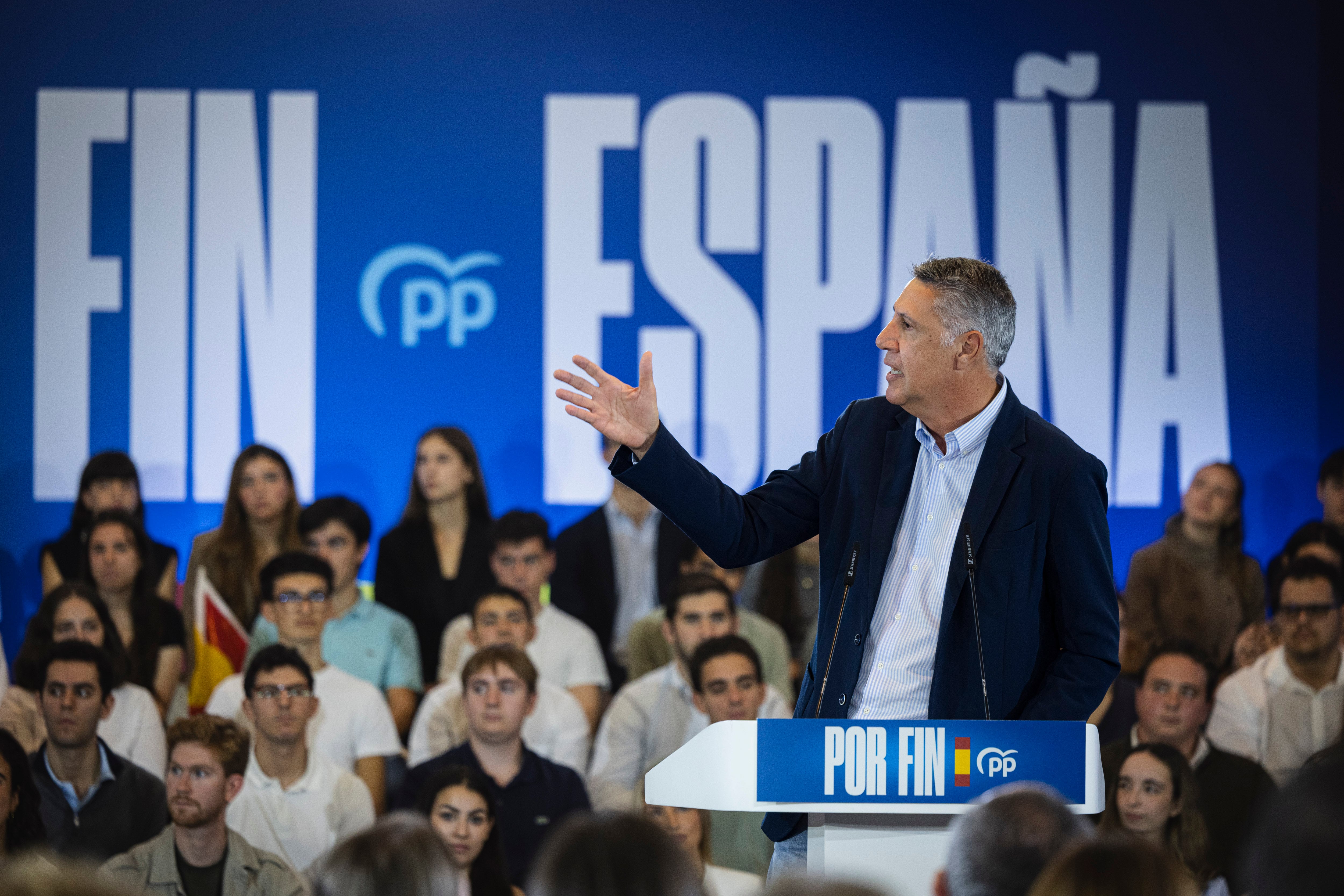 El alcalde de Badalona y candidato al Congreso por Barcelona, Xavier García Albiol, este domingo en Barcelona.