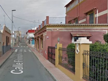 La calle Floridablanca de Cartagena, que cuenta con 24 pasos de peatones.
