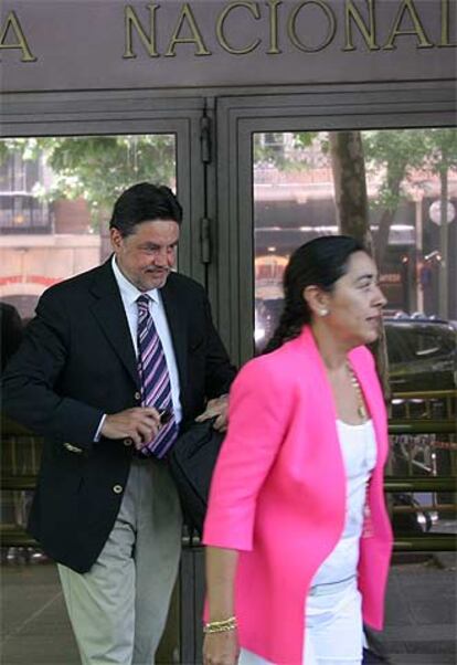Emilio Ballester, ex director de contabilidad de Afinsa, tras declarar ayer ante el juez Santiago Pedraz en la Audiencia Nacional.