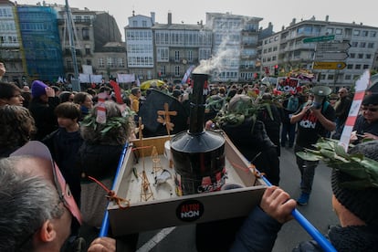 Manifestación en Galicia contra la macrocelulosa