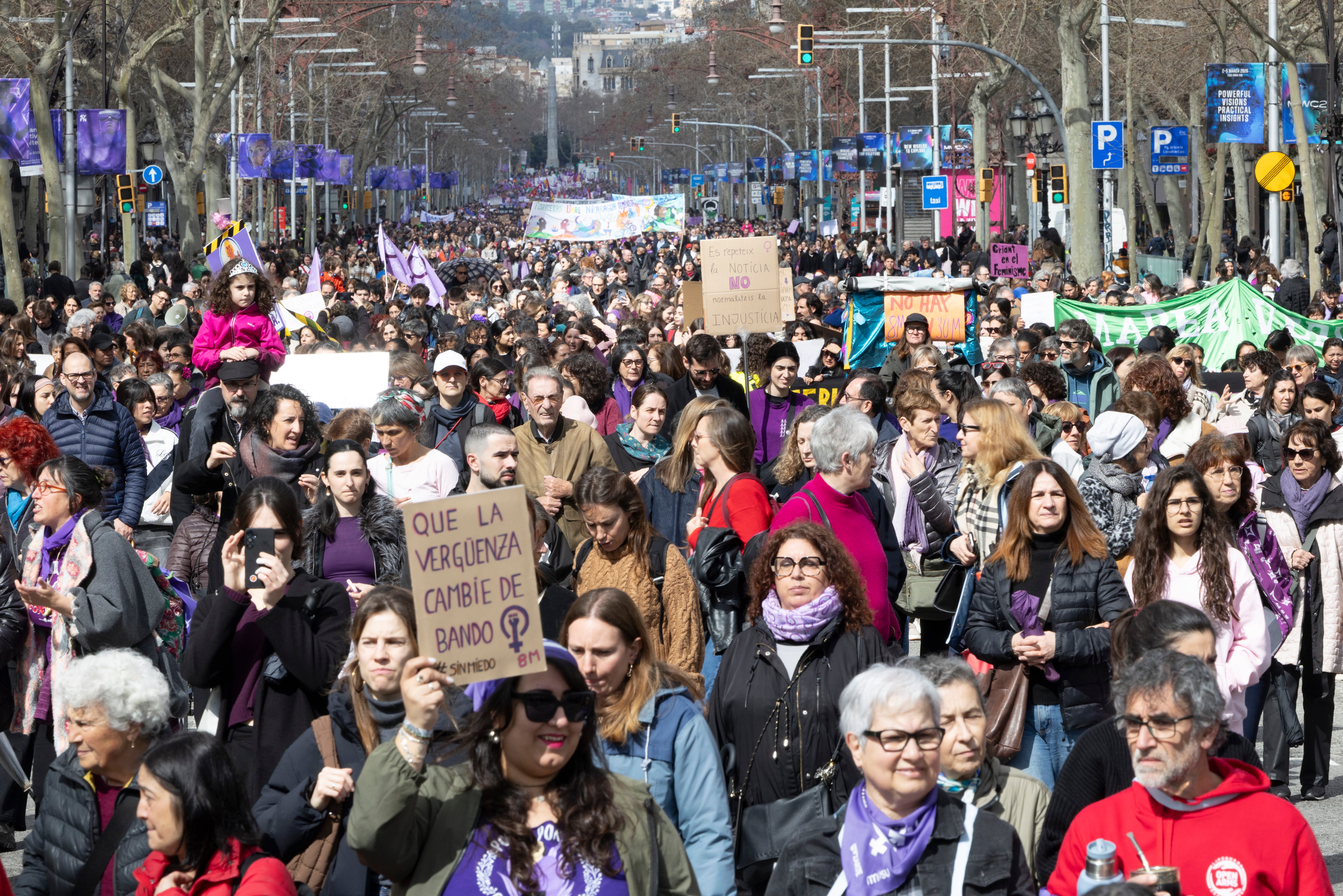 Manifestación por el Día Internacional de las Mujeres en Barcelona, donde este 8M se han concentrado unas 23.000 personas. 