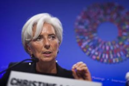 En la imagen un registro de la directora gerente del Fondo Monetario Internacional (FMI), Christine Lagarde, quien afirmó que "el cierre parcial de la administración estadounidense es suficientemente malo, pero el fracaso a la hora de elevar el techo de su deuda sería mucho peor". EFE/Archivo