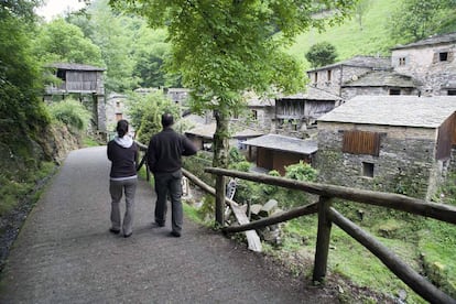 Antigua aldea de Os Teixóis, completamente restaurada