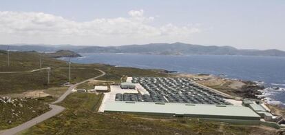 Imagen de la planta acuícola de Stolt Sea Farm en Cabo Vilan.