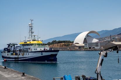 El buque oceanográfico 'Ángeles Alvariño', en el Puerto de Santa Cruz de Tenerife.