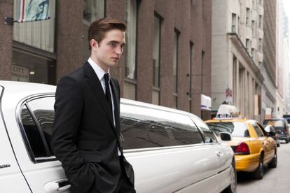 Fotograma de &#039;Cosmopolis&#039; de David Cronenberg con Robert Pattinson.