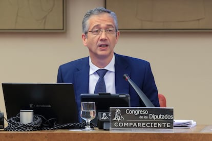 El gobernador del Banco de España, Pablo Hernández de Cos, comparece este lunes en la Comisión de Presupuestos del Congreso.