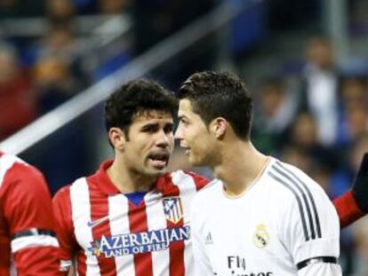 Diego Costa e Cristiano Ronaldo discutem durante o partido