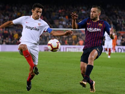 Jesús Navas y Jordi Alba, en el reciente partido en el Camp Nou entre Barça y Sevilla.