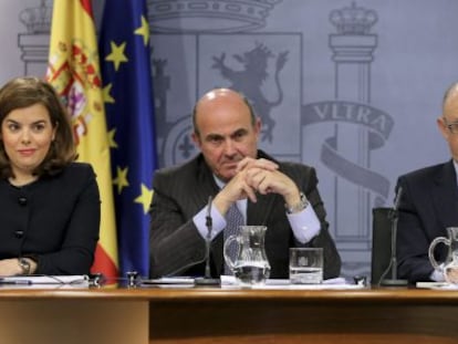 S&aacute;enz de Santamar&iacute;a, Guindos y Montoro, tras un Consejo de Ministros. 