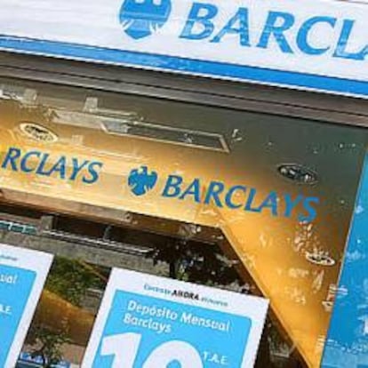 La banca extranjera se repliega hacia el cliente rentable