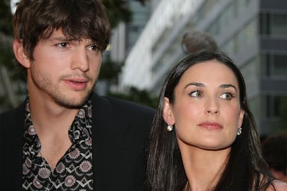 Cuando probó que no se notaban los 16 años que la separaban de Kutcher


A pesar de que los medios y la opinión pública no dejaron de remarcar la diferencia de edad entre ella y su tercer marido, Ashton Kutcher (él 16 años menor), cada aparición de la pareja dejaba patente que además de parecer de la misma edad, los números no son un problema para las relaciones.