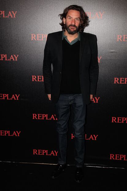 Al escritor Frédéric Beigbeder le encanta rodearse de bellezones.