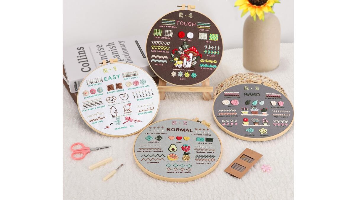 Este kit de bordado viene con instrucciones.
