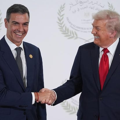 El ‘Financial Times’ pone negro sobre blanco lo que significa lo que ha hecho Sánchez con Trump: leerlo así, impresiona