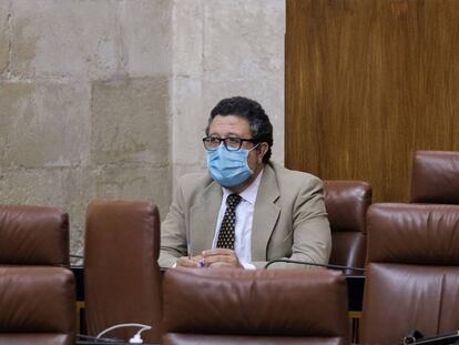 Francisco Serrano durante un pleno en el Parlamento andaluz, en una imagen de archivo.Eduardo Briones / Europa Press