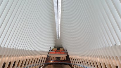 Interior del vestíbulo principal de la estación en el WTC