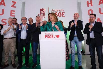 La secretaria general del PSOE andaluz, Susana Díaz, celebra los resultados electorales en Andalucía. 