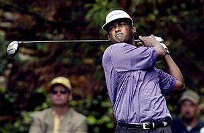 El líder, el fiyiano Vijay Singh.