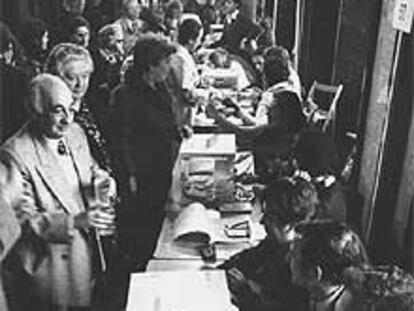 Referéndum de la Constitución el 6 de diciembre de 1978.