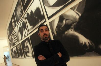 Alain Urrutia, uno de los cinco jóvenes artistas seleccionados para exhibir su obra durante un mes en el Guggenheim Bilbao