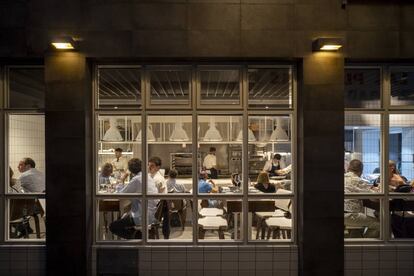 Restaurante Cañabota en la zona de las Setas de la Encarnación, en Sevilla.