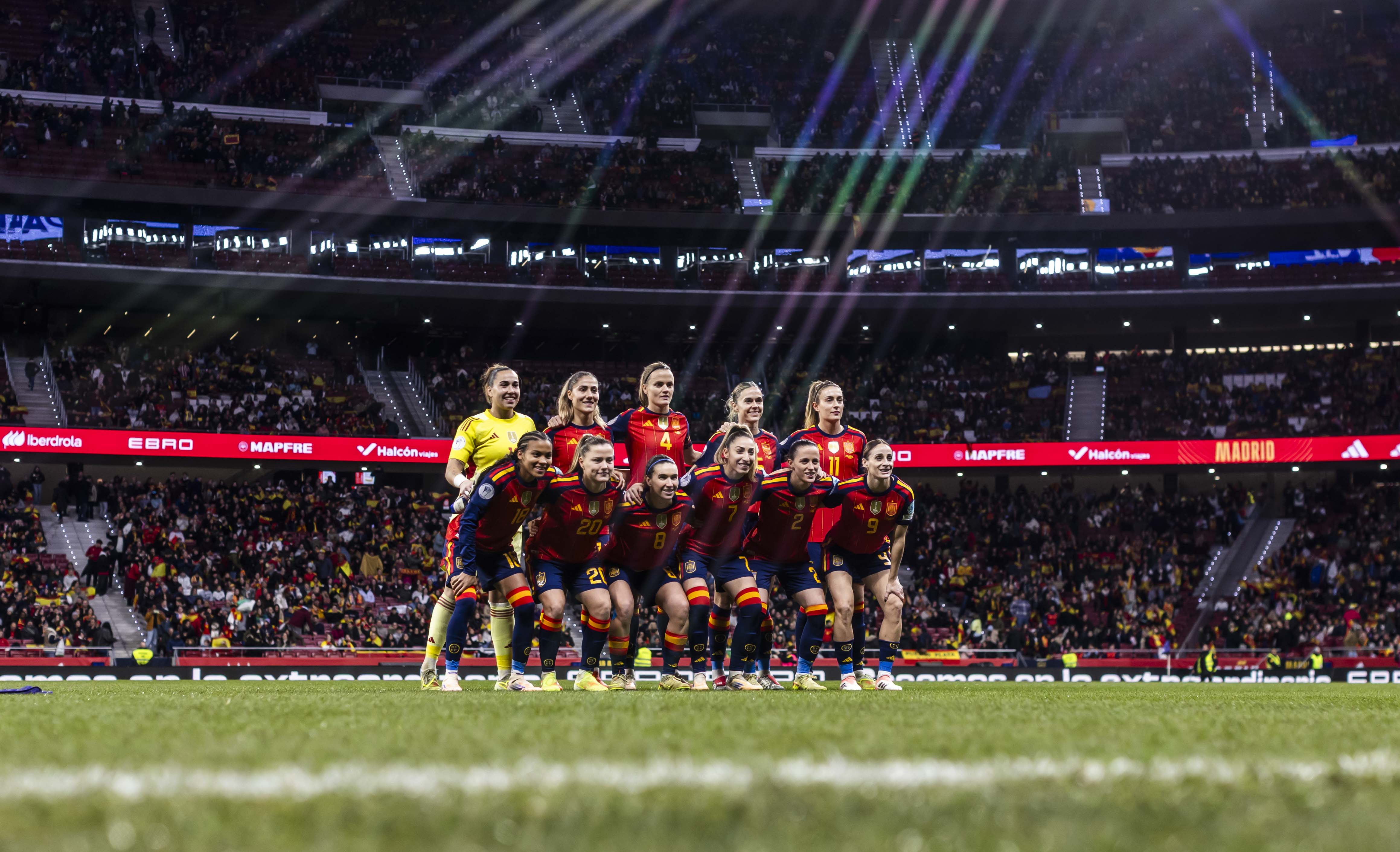 La Federación de Fútbol cubrirá la congelación de óvulos a jugadoras y árbitras con cinco años de mantenimiento