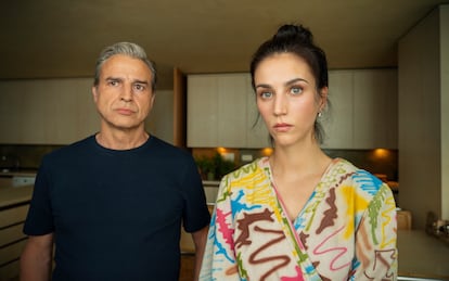 Alberto San Juan y Claudia Salas, en una imagen de 'Furia'.