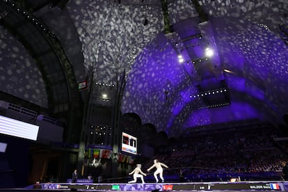 Final femenina de esgrima, el lunes en el Grand Palais, en París.