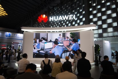 Pabellón de Huawei en la conferencia mundial sobre Inteligencia Artificial (IA) celebrada el pasado 5 de julio en Shanghai (China).