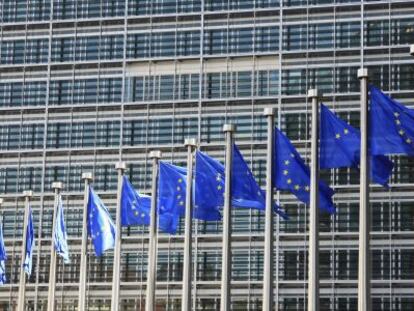 La UE estudia crear un 'banco malo' de un cuarto de billón de euros