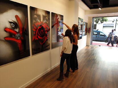 Las fotografías de la joven Cristina Otero forman la primera exposición de Kir Royal Gallery.