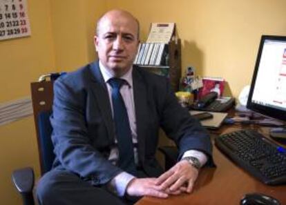 El decano Rafael Peralta, presidente de Mercantilea, de la cooperativa de trabajo Peraber Asesores y miembro del Consejo Rector de la Federación Andaluza de Empresas Cooperativas de Trabajo Asociado y la Economía Social (FAECTA).